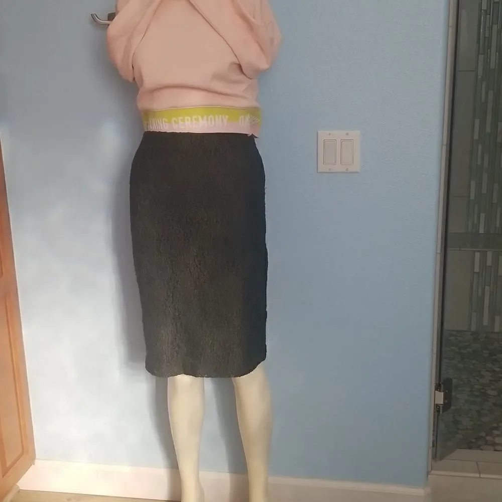Ann Taylor green lace skirt